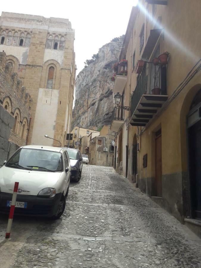 Balcone Delle Mura Cefalu Luaran gambar